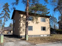 Julkisivu kadulle