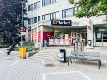 K-Market Kannelmäki on 5 min asunnolta.