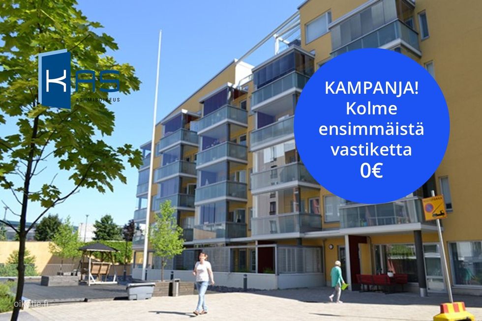 Julkisivu sisäpihan puolelta