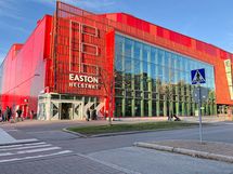 Easton kauppakeskus on vieressä.