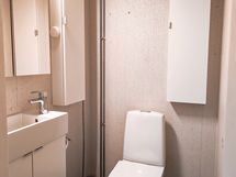 Erillinen wc