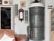 olohuoneessa pönttöuuni