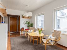Yläkerran olohuonetilaa