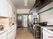 Päärakennuksen keittiötiloja