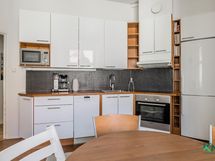 Puustellin toimittama keittiö.