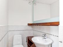 Erillinen wc